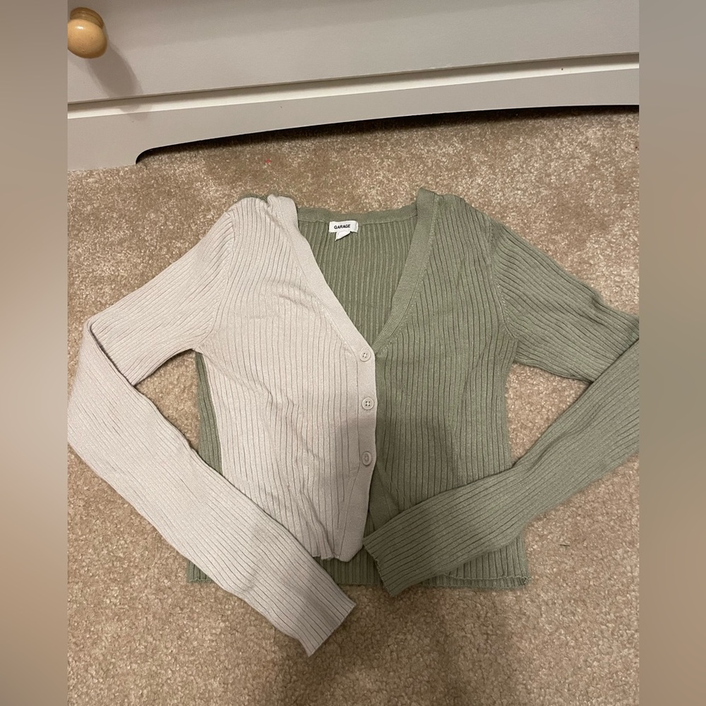 Green/tan, garage long sleeve shirt size xtra small